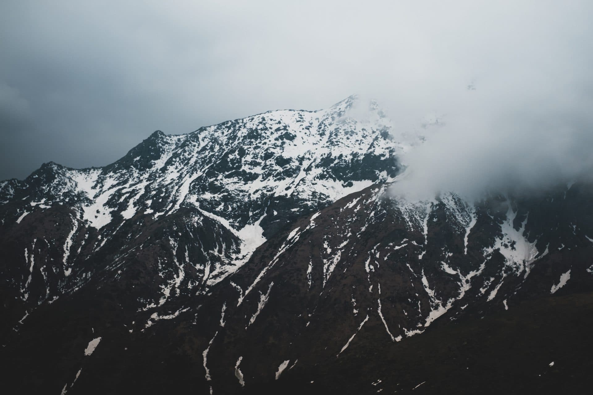 Meditation Techniques for Modern Life: Finding Peace in Chaos